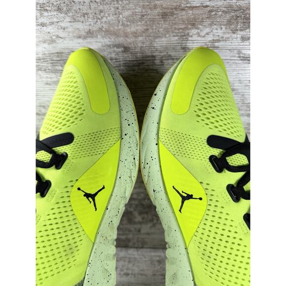 Men\'s Nike Air Jordan React Havoc Volt Sneakers Sz 10 Athletic Gym main image 4